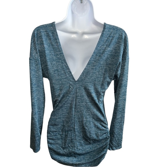 Women’s Lucy Blue Long Sleeve Workout Top - XS - Picture 2 of 9